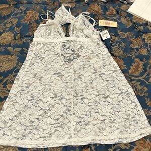 NWT white lace nightie with matching thong